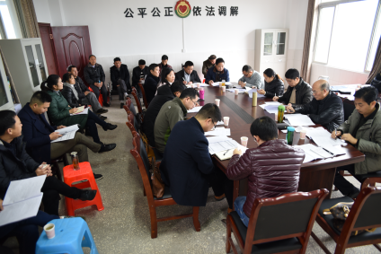 早謀劃、早部署、早行動，扎實做好2018年脫貧規(guī)劃工作