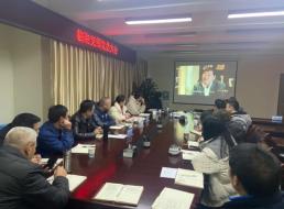 集團(tuán)公司黨委委員、副總經(jīng)理劉林參加 臨港支部組織生活會